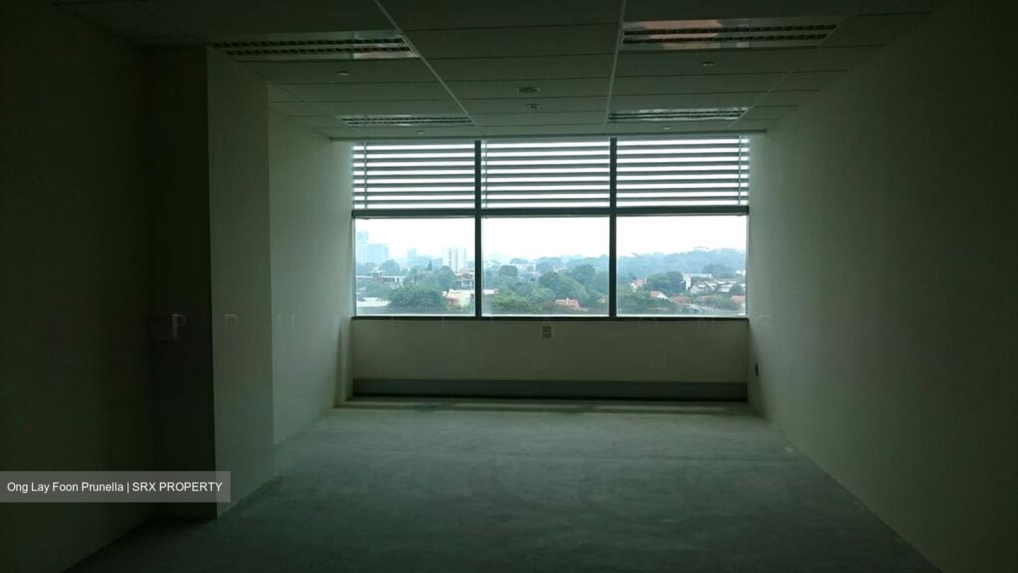 Mount Elizabeth Novena Hospital (D12), Retail #594006531